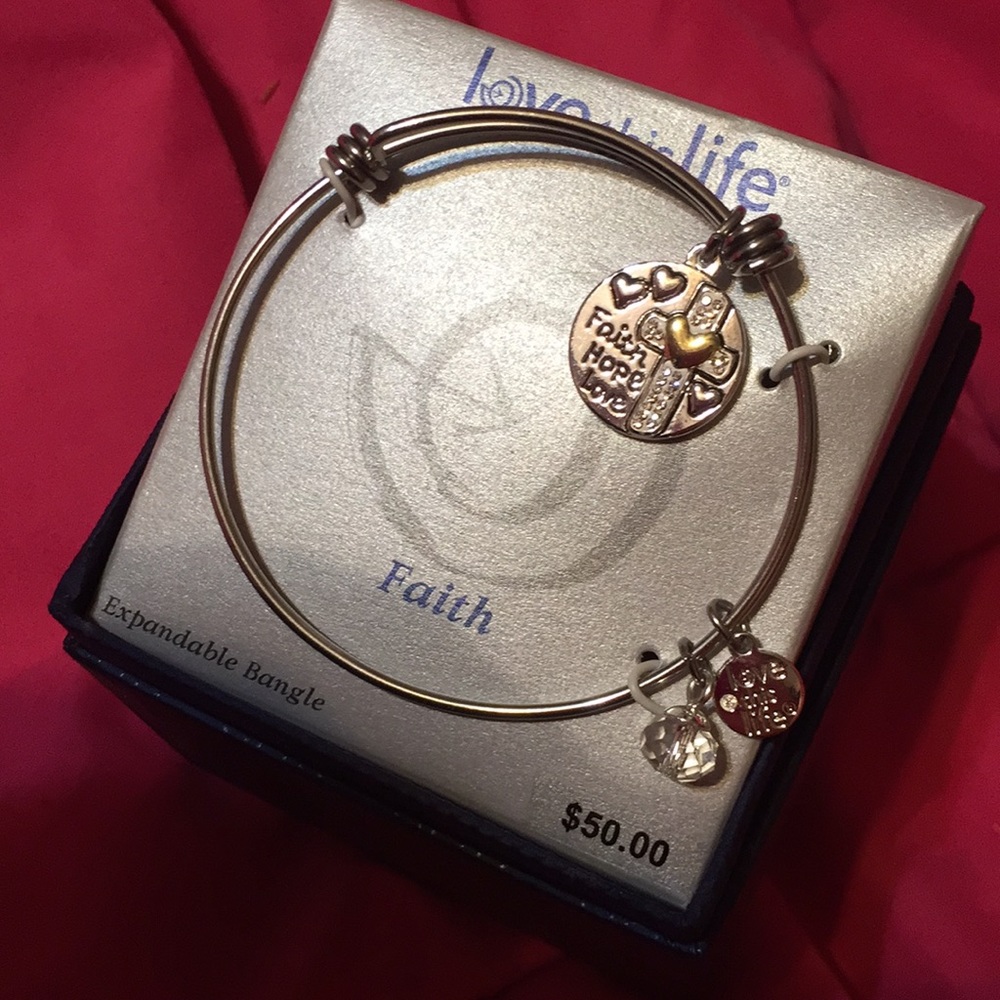 Bracelet